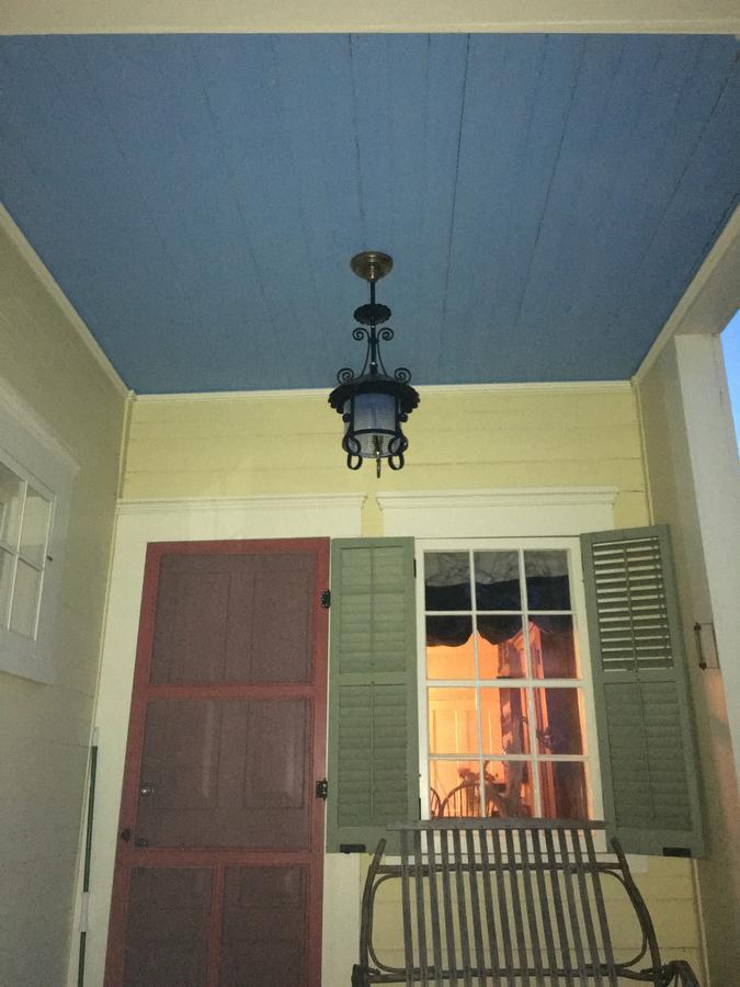 Oakcliff Bed And Breakfast Halfmoon Exterior photo