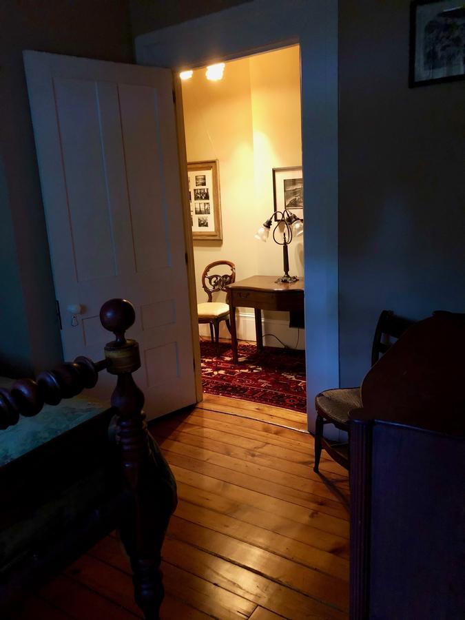 Oakcliff Bed And Breakfast Halfmoon Exterior photo